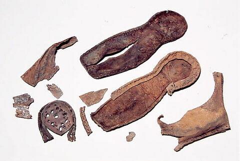 semelle de chaussure, fragment ; talon de chaussure, fragment, image 2/3