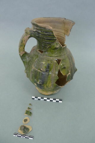 pichet, image 2/3