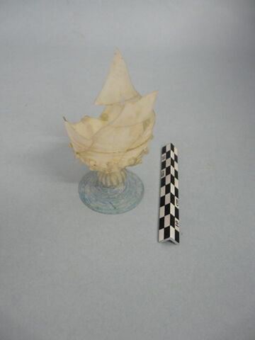 verre à jambe à bouton, image 1/3