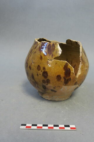 pichet, image 2/4