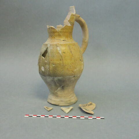pichet, image 2/5
