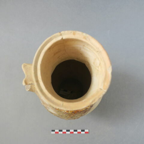 pichet, image 3/3