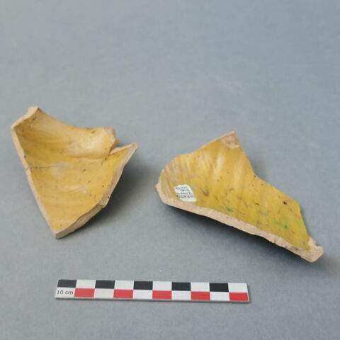 albarello, fragment, image 2/2