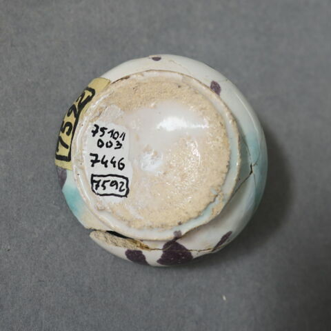 pot, image 3/3