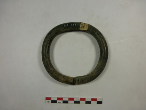 bracelet, image 1/1