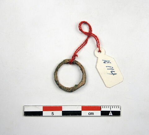 bague, image 1/1