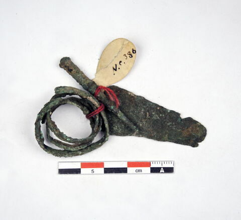 bracelet ; tige ; pointe de lance, image 1/1
