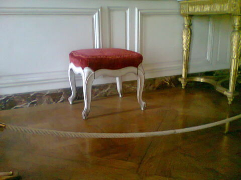 Tabouret, d'un ensemble de quatre, image 2/2