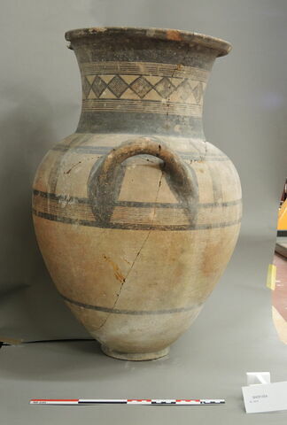 vase, image 4/11