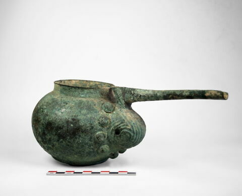 vase, image 2/2