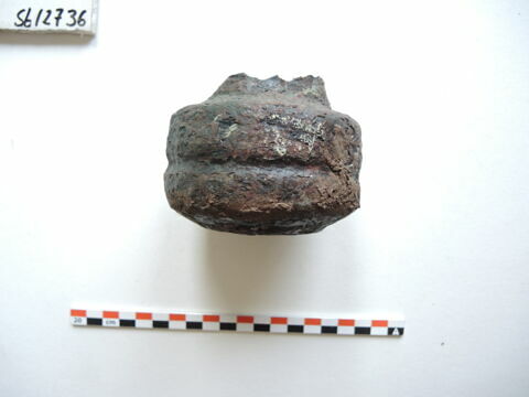 vase, image 2/2
