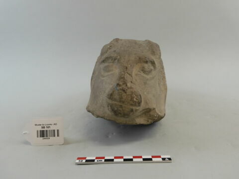 sculpture, image 2/3