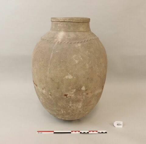 vase, image 1/1