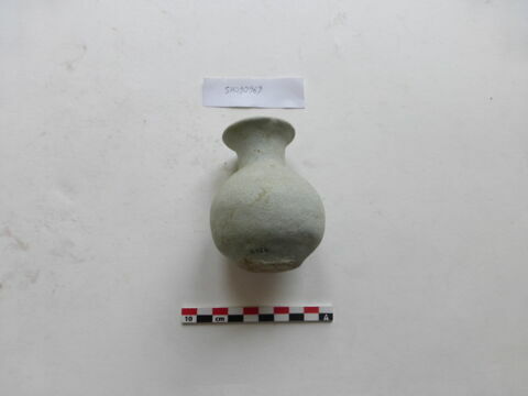 vase, image 1/1