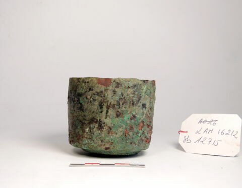 vase, image 1/1