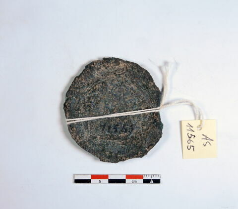 disque  ; vase  ; plateau de balance, image 2/2