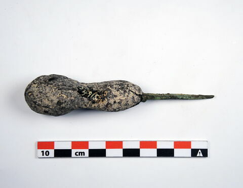 poinçon ; outil ; manche d'outil, image 1/1