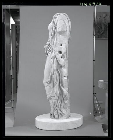 statue, image 13/22