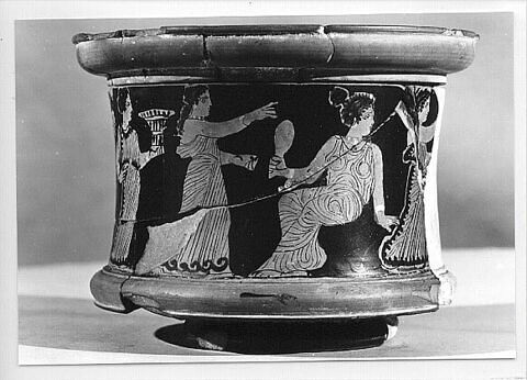 pyxis, image 3/4