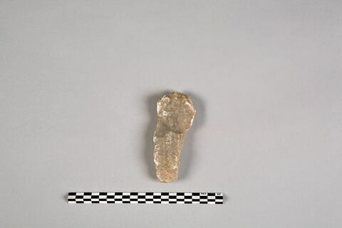 Stèle votive à Saturne (fragment), image 2/2