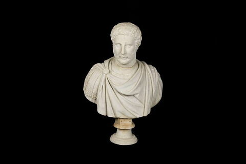 statue, image 1/4