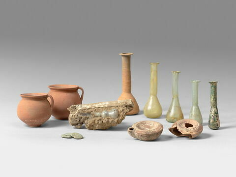 unguentarium, image 2/2