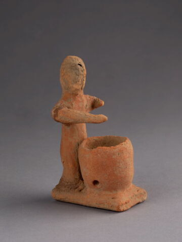 figurine, image 2/2
