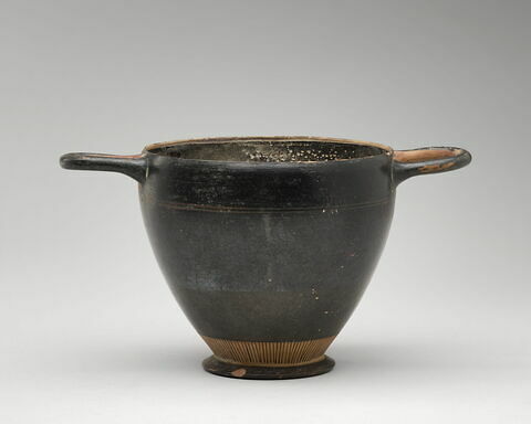skyphos, image 1/1