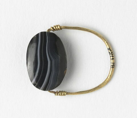 bague, image 1/1
