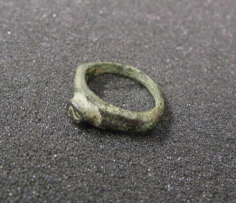 bague, image 1/1