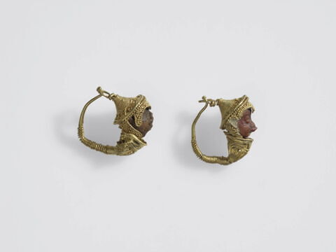 boucle d'oreille, image 3/6