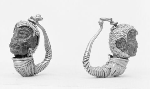boucle d'oreille