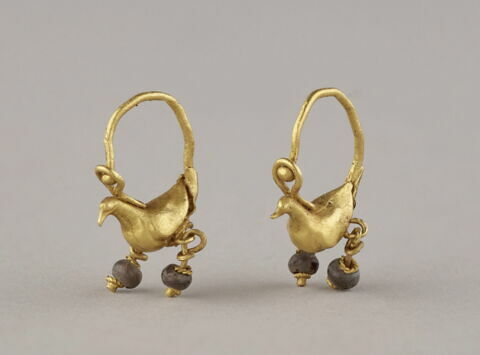 boucle d'oreille, image 1/2