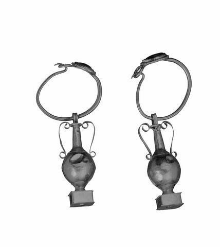 boucle d'oreille, image 2/3