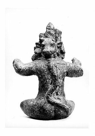 statuette, image 2/2