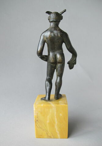 statuette, image 2/2