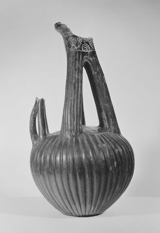œnochoé, image 1/3