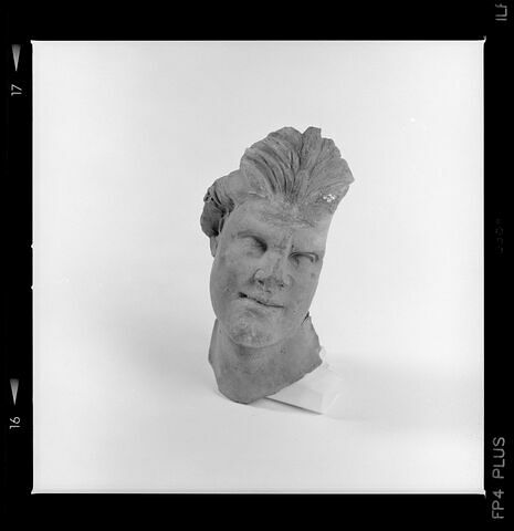 figurine, image 1/1