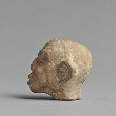 figurine, image 2/4