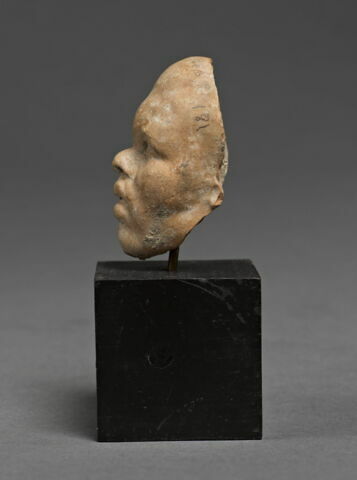 figurine, image 2/2