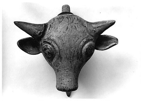 rhyton ; vase plastique, image 2/7