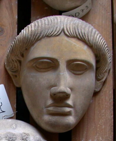 Tirage partiel d’un “masque” de couvercle de sarcophage, image 1/1
