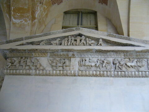 façade ; Tirage du fronton est du trésor de Siphnos à Delphes