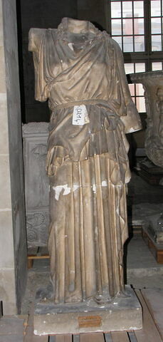 statue ; Tirage d’une statue de ménade ou de déesse