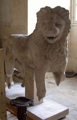 Tirage d’une statue de lion, image 2/2