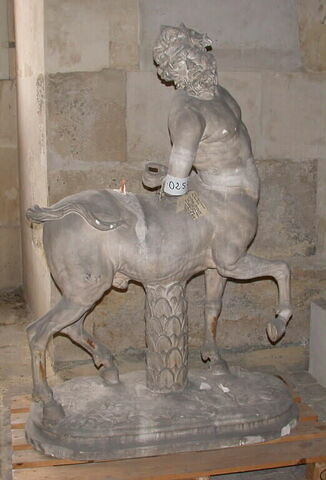 statue ; Tirage partiel de la statue de centaure dompté par l'Amour dite "centaure Borghèse"