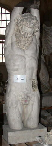 Tirage partiel d'une statue de Marsyas