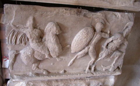 Tirage d'une plaque représentant un cavalier et deux fantassins
Monument : Halicarnasse, Mausolée, image 1/1