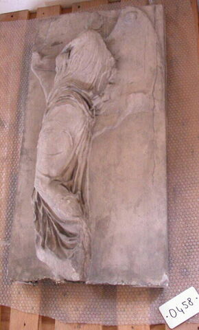 plaque de frise ; Tirage d’un relief représentant une Nikè