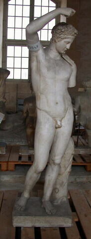statue ; Tirage de la statue d’un satyre verseur.